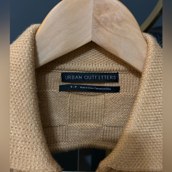 UO Gen Knit Collar Button Down Sweater Dress Bodycon Small Caramel short sleeve - Picture 5 of 5